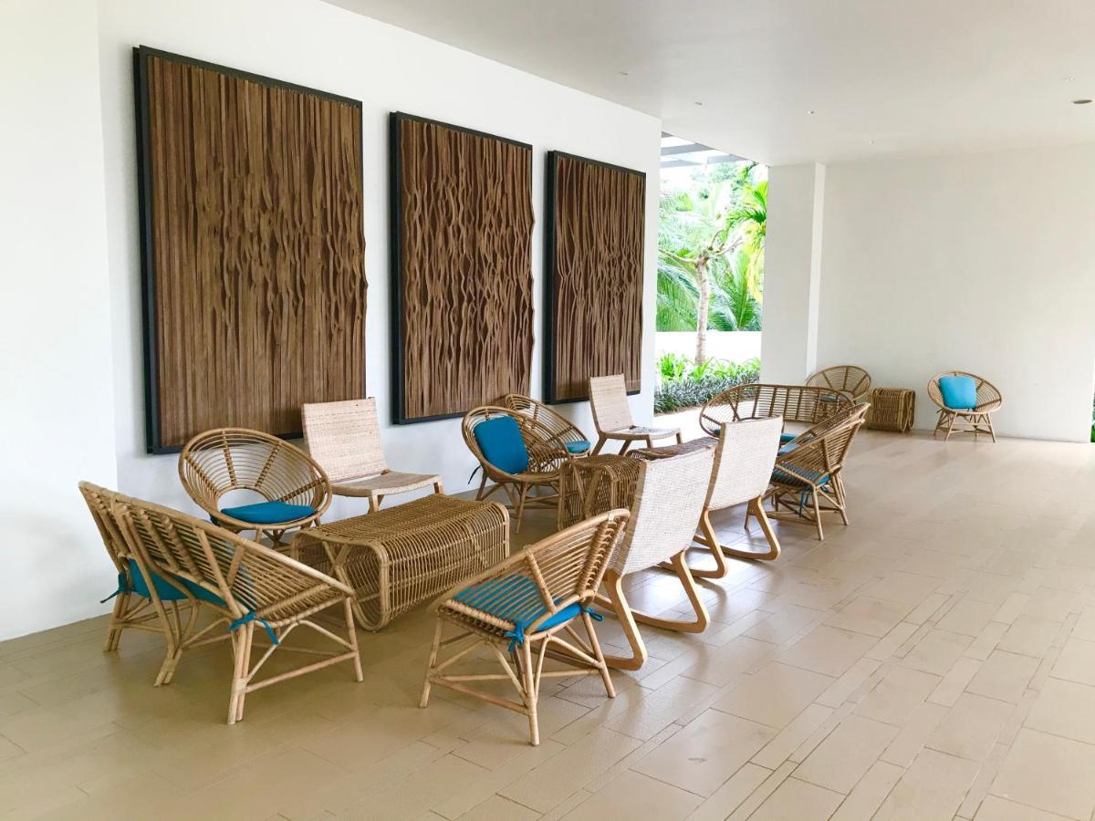 By The Beach - Luxury 2 Bedrooms Family Suite Batu Ferringhi Kültér fotó